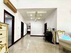 Seletaris (D27), Condominium #564139161
